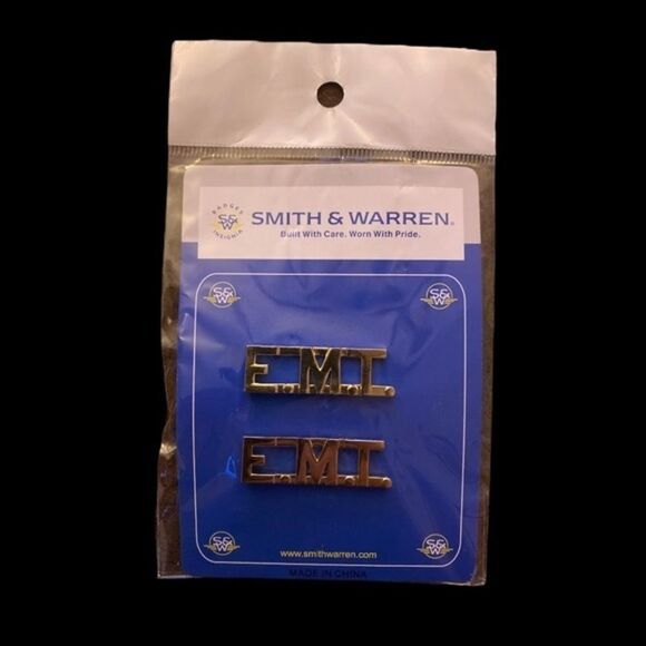 Smith & Warren EMT Lapel Pin - Picture 4 of 4